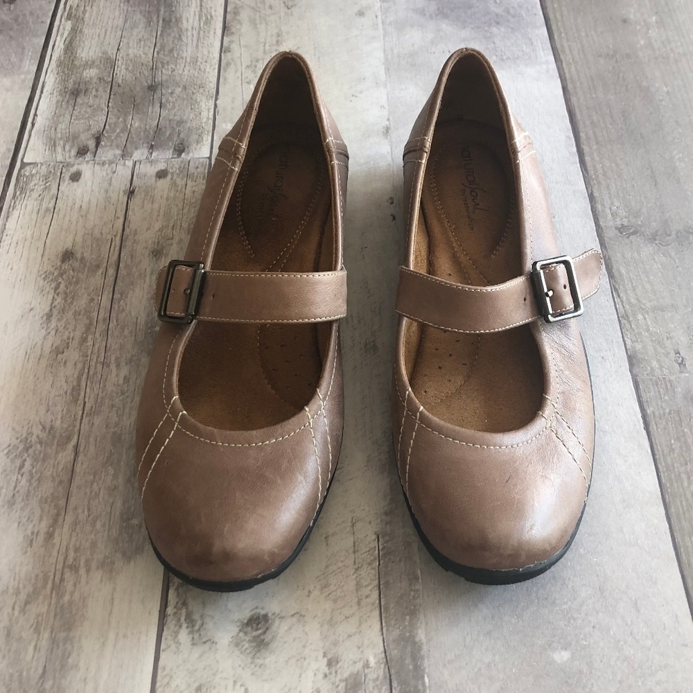 Natural Soul Tan Reid Mary Jane Flats Size 6 - Picture 3 of 5